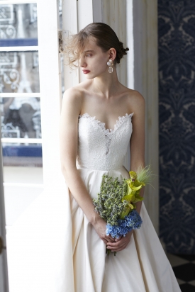 WEDDING DRESS / COLLECTION - innocently